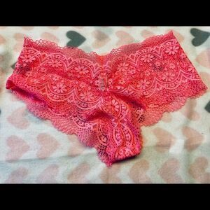 Victoria’s Secret‎ Lace Shortie Panty Medium
